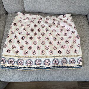 Croft & Barrow Cream Skort with Floral Pattern